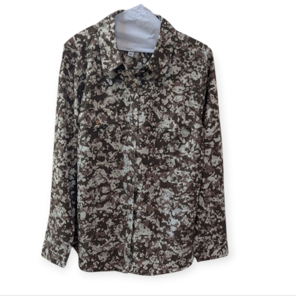 Denim & Co , Brown, Tan And White Camo Button Down Shirt. Med
